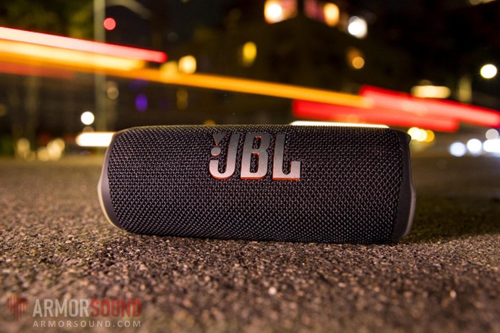 JBL Flip 6 vs JBL Flip 7 Design and Build Quality