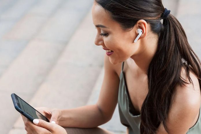 Bluetooth Audio Delay and Audio Latency: Causes, Fixes, and Best Low-Latency Solutions [2026 Guide]