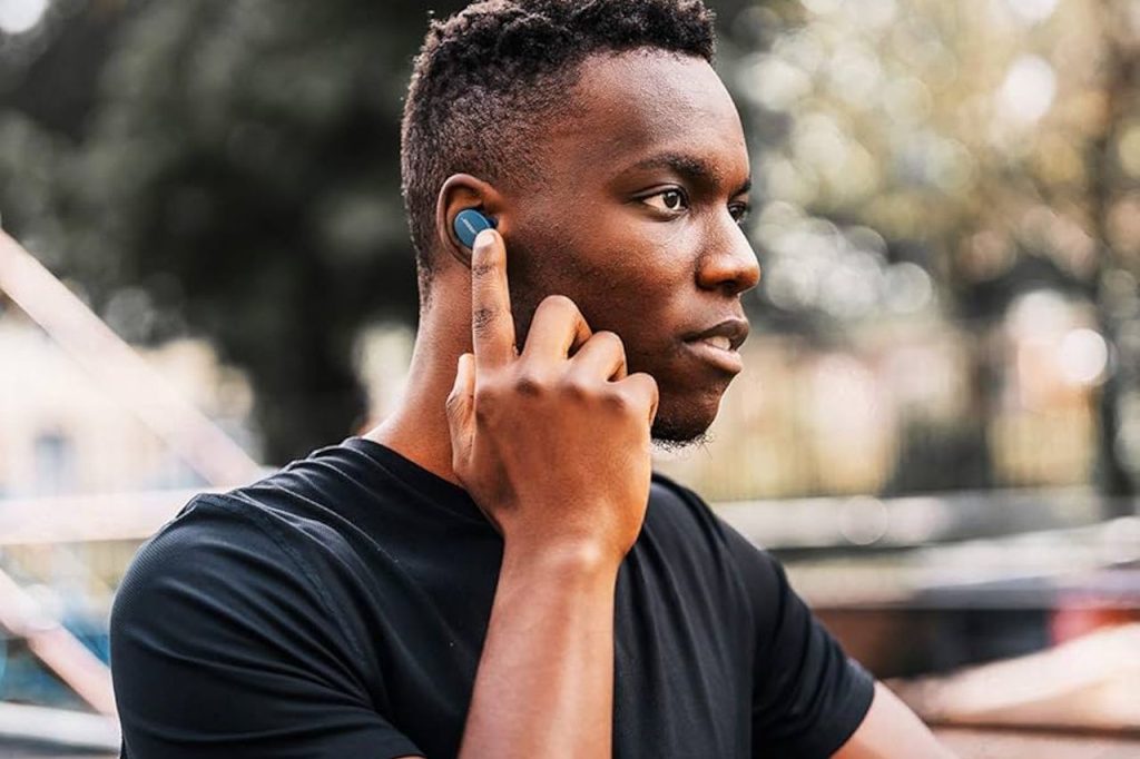 Why Bluetooth Audio Delay Happens and Why Audio Latency Occurs